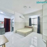 Studio rộng 30m2 - full nội thất - thang máy, bảo vệ 24/24 sát cầu nguyễn văn cừ