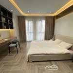 Bán nhà liền kề văn phú: 50m2- 5 phòng ngủ/ hơn 12 tỷ- kinh doanh- đủ nội thất