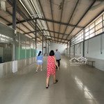 Cho thuê kho xưởng 20x30m nguyễn văn quá - trường chinh