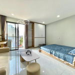 Cho thuê chdv/cc mini studio 35m2 ban công, full nt mới, máy giặt riêng gần chung cư botanic, pn