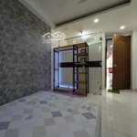 Phòng trọ 20m2 đường trần văn đang, quận 3 - 4,5 triệu