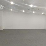 Cho thuê văn phòng giá rẻ, quận tân bình. 350m2 giá chỉ 280.000 vnđ/m2.