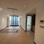 Căn hộ hoa hậu toà m3, view hồ tây 146m2. 4pn, full đồ, tại metropolis - liễu giai. giá 2x tỷ