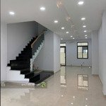 Nhà phố nội thất cơ bản cho thuê 25 triệu, thích hợp làm văn phòng, vị trí thuận tiện. 0789 897 798