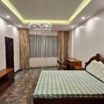 Nam từ liêm, lê đức thọ 62m3, 5 tầng,15m mặt tiền,lô góc, thang máy, 3 ô tô để nhà,giang 0979388189
