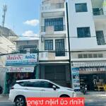 Nhà 2 lầu mặt tiền gần bến ninh kiều kinh doanh tự do