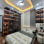 Bán nhà p/lô phố vương thừa vũ thoáng trước sau, dt 40m2, 5t, mt 4m.