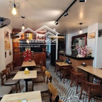 Bán nhà trần quốc hoàn cầu giấy dt 46/72m x 8t x mt 4,5m giá 33 tỷ có thương lượng
