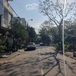 Mỹ an đối diện công viên dt 100m2 nhà 2 tầng 1 đời chủ chỉ 5.4 tỷ