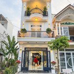 Bán nhà tuyệt đẹp cần thơ kdc hồng loan có 4 phòng ngủ