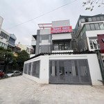 Cho thuê biệt thự 5pn, 5wc tại kđt văn phú làm văn phòng, ngân hàng, 70 triệu, 200m2