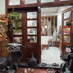 Bán nhà bồ đề dân xây ngõ thông oto qua nhà ,3 thoáng .dt 50m 5 tầng . 9xxx - nhà 5 tầng còn mới,