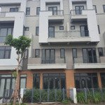 Bán gấp shophouse 4 phòng ngủ 4 vệ sinhtại centa diamond, 4,632 tỷ, 75m2