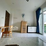 Cho thuê phòng ngay phan xích long, đầy đủ nội thất, ban công
