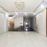 Cho thuê sàn văn phòng sala. dtsd 100-250m2, thang máy, máy lạnh, nội thất cơ bản