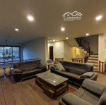Bán nhà phố võ thị sáu / gara oto/ 130m / 9m mặt tiền