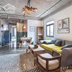 Penthouse 2pn gần công trường mê linh, bến metro-thiết kế cổ điển,nội thất cao cấp,đầy đủ tiện nghi