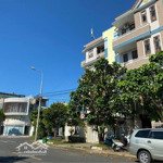 Cần bán lô kẹp cống đường 10m5 võ văn ngân - hoà xuân , đà nẵng.