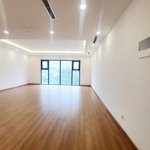 Cho thuê ch 3 phòng ngủ 138m2, 18 triệu vnd tại hà nội paragon, view đẹp ,trung tâm q.cầu giấy, hn