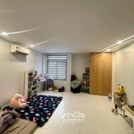 Nhà mới btt q2 dt 92m2 xd 6 tầng-có hầm để xe- thang máy-nội thất đẹp-khai thác 8 phòng 12,5 tỷ