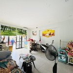 Mặt tiền ôtô thông - khu vực lê văn thịnh q2 - 80m2 - trệt + lửng - vuông vắn qh 5 tầng - giá 5,6tỷ