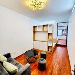 Nhà đẹp - full nội thất - 2 mặt thoáng - ô tô đỗ cầu thang - 2pn - đủ công năng - hiếm nhà bán