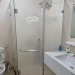 Cần bán gấp căn hộ tòa đại kim building diện tích 60 m hai phòng ngủ hai vệ sinh nội thất sẵn ở, sổ