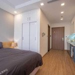 Chính chủ bán gấp: căn studio view hồ vinhomes green bay mễ trì, giá sốc 1 tỷ 120