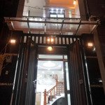 Tân bình 60m2 đúc 3 tầng 3 phòng ngủ hẻm xe hơi giáp quận 10 giá 9 tỷ 890tr