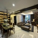 Bán căn 2 phòng ngủ + 1 tại center point 110 cầu giấy giá cực tốt