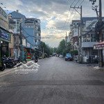 Bán căn hộ dịch vụ sát emar - 110m2 - 5 x 23 - 18 phòng - tn 65 tr - đường 10m thông