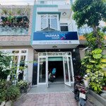 Cần bán nhà phố đông hòa dĩ an gần thủ đức