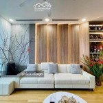 Gia đình bán căn hộ 120m2, 4 phòng ngủ, chung cư vinhomes gardenia, có slot ô tô. giá bán 9.5 tỷ