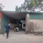 Cho thuê kho đường nguyễn văn giáp, nam từ liêm.diện tích240m2 cao 6m, có khối vp, điện 3fa. giá bán 20 triệu/th