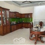 Bán nr 3 phòng ngủ 3 vệ sinh 100m2, 6,4 tỷ ở đường 17, dĩ an, bình dương, đẹp, pháp lý đầy đủ