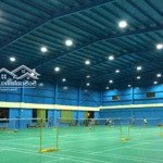 Cho thuê 1200m2 kho làm sân cầu lông, pickleball tại khu vực gần nguyễn xiển, cao 7m, 120 triệuiệu/th