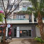 Cho thuê shophouse hoàn thiện cơ bản sàn 280m2 - giá bán 11 triệu- t.p từ sơn- bắc binh