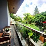 Villa tứ lập phú mỹ hưng - một trong nhưng mẫu villa có không gian sân vườn rộng hàng đầu