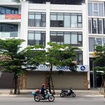Cho thuê nhà mp phố huế: 340m2 x 4 tầng, mt: 9m, thông sàn, thang máy, pccc. lh: 0974557067