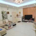 Cần bán căn hộ 3 ngủ, ban công đông nam, 114m2 giá bán 7.4 tỷ, full nội thất tại thăng long garden