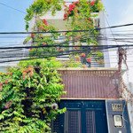 Bán nhà hiếm 3 lầu xe hơi đỗ cửa . sát gigamail, phạm văn đồng . dt 65 m giá tốt 6,4 tỉ