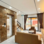 Nhà ở cao cấp mỹ đình, thang máy xây mới, nội thất á đông, nhà cách ô tô tránh 10m, 40m2 sổ 6 tầng