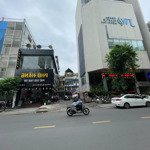 Cho thuê góc 2 mặt tiền 40 tôn thất tùng cho thuê nguyên căn - quận 1
