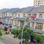 Gấp (bank định giá 9,7 t.ỷ) giá chào gấp 8,7 tỷ. khu nhà 4 tầng sân thượng dt 90m2