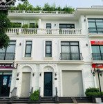 Nhà mp vinhomes green bay mễ trì, dt 120m2, 4 tầng 1 hầm, mặt tiền 7m, ô tô thoải mái. kinh doanh