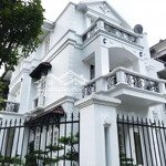 Bán gấp bt ciputra hà nội, 65 tỷ, 180m2, 4pn, 4wc, full nội thất, mặt tiền 9m