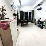 Bán gấp căn hộ chung cư hoa sen, quận 11, đối diện đầm sen, 64m2 2pn-2wc, full nội thất, có sổ hồng