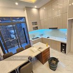 Bán nhà đúc 3 tấm hoàn công, 4 phòng ngủ, 5wc, gần ngã 4 miếu ông cù p.bình chuẩn, thuận an