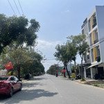 Chính chủ bán lô đa phước 7 sạch đẹp. gần sông nam việt á. liên hệ loan 0979 141 483