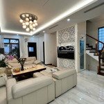 Căn song lập giá rẻ nhất starlake. dành cho người tây tứ mệnh. chủ nhà thiện chí bán gặp đàm phán g